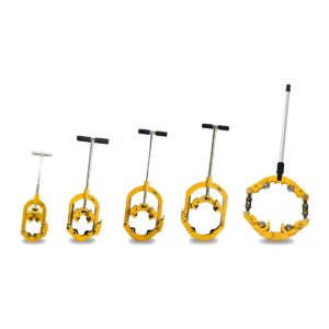 Manual chain pipe cutters in five sizes lined up